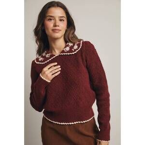 NEW FORTE daisy embroidered collar knit sweater in red